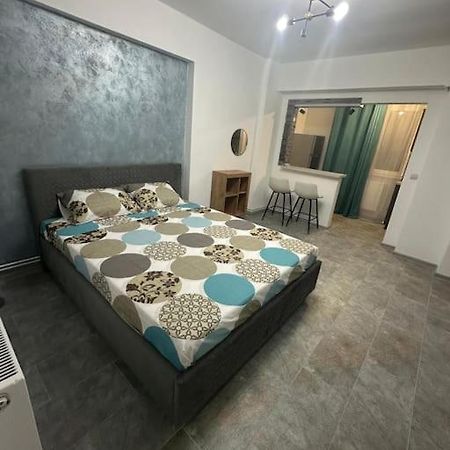 The Secret Studios Craiova Luaran gambar